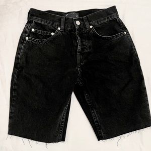 NWOT Sz. 2P ASOS Design Organic Denim Longline 90s Shorts Washed Black, Raw Hem